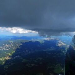 Flugwegposition um 13:24:16: Aufgenommen in der Nähe von Gemeinde Breitenstein, Österreich in 2304 Meter